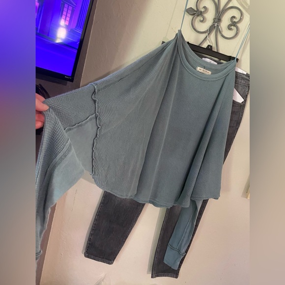 Free People Drop Thermal Slouchy Fit Long Sleeved Top - Picture 8 of 9